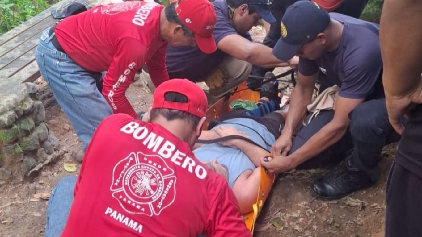 Rescatan turista que hacía senderismo en La India Dormida